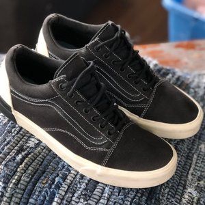 Vans Old School shoes